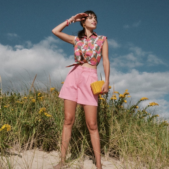 Benny Pleated Cotton Short Pink - Picture 2 of 5